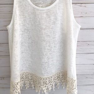 💵5 FOR $25💵 Cream Lace Sleeveless Knit Top